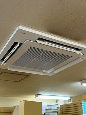 神奈川県横浜市港南区 事務所/倉庫 日本キヤリア天カセエアコン設置写真