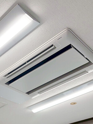 東大阪市 事務所 日立天カセ2方向エアコン設置写真